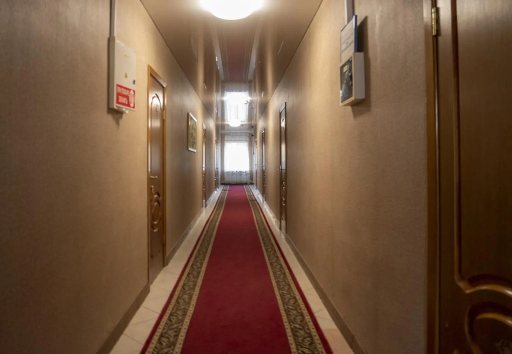 Lobby & Reception