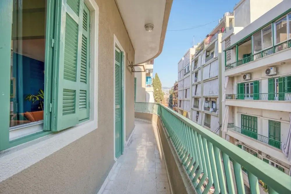 Dalida's 2-BR Apt in Mar Mikhael