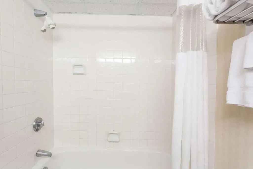 Ramada by Wyndham Fredericton - Chambres