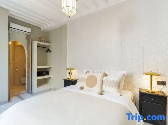 Deluxe Double room (twin beds)