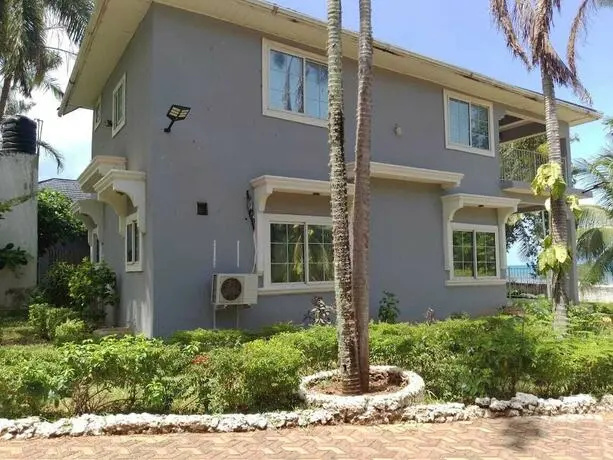 Bahia De Vera Apartments