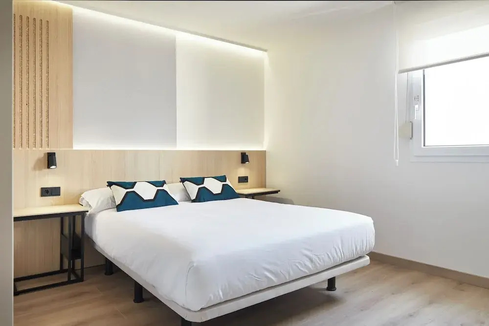 Economy room