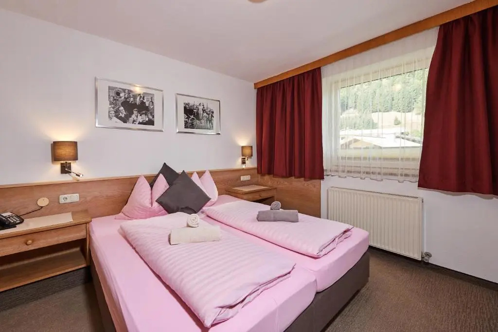 Apartments Neue Post - Chambres