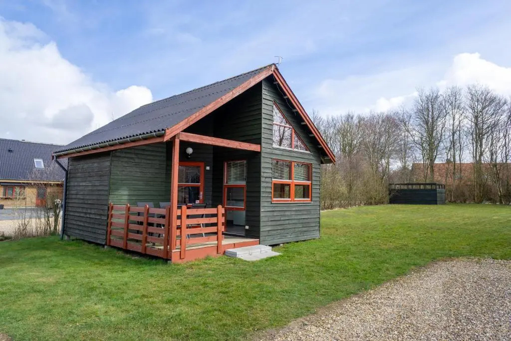 Standard Cottage