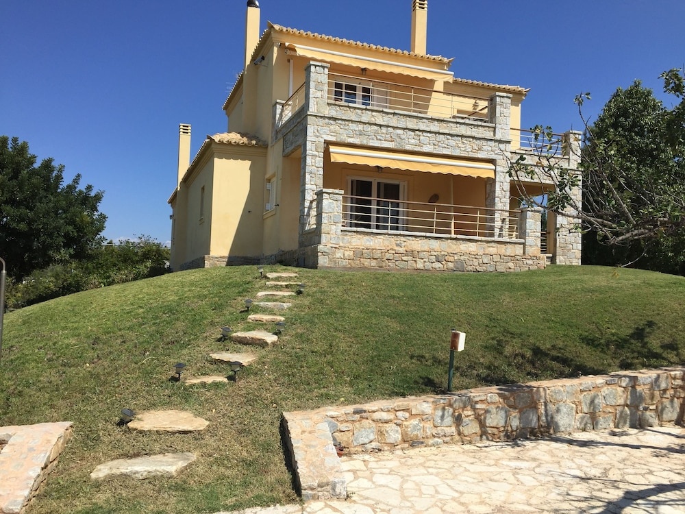 Villa Ermioni