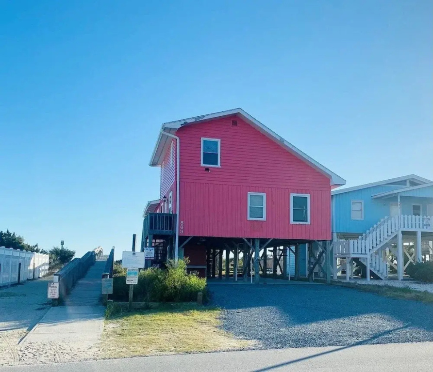 3/4 Time - 4 Br Home