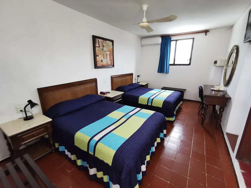 1 Bedroom Standard Double room with balcony (full double bed)
