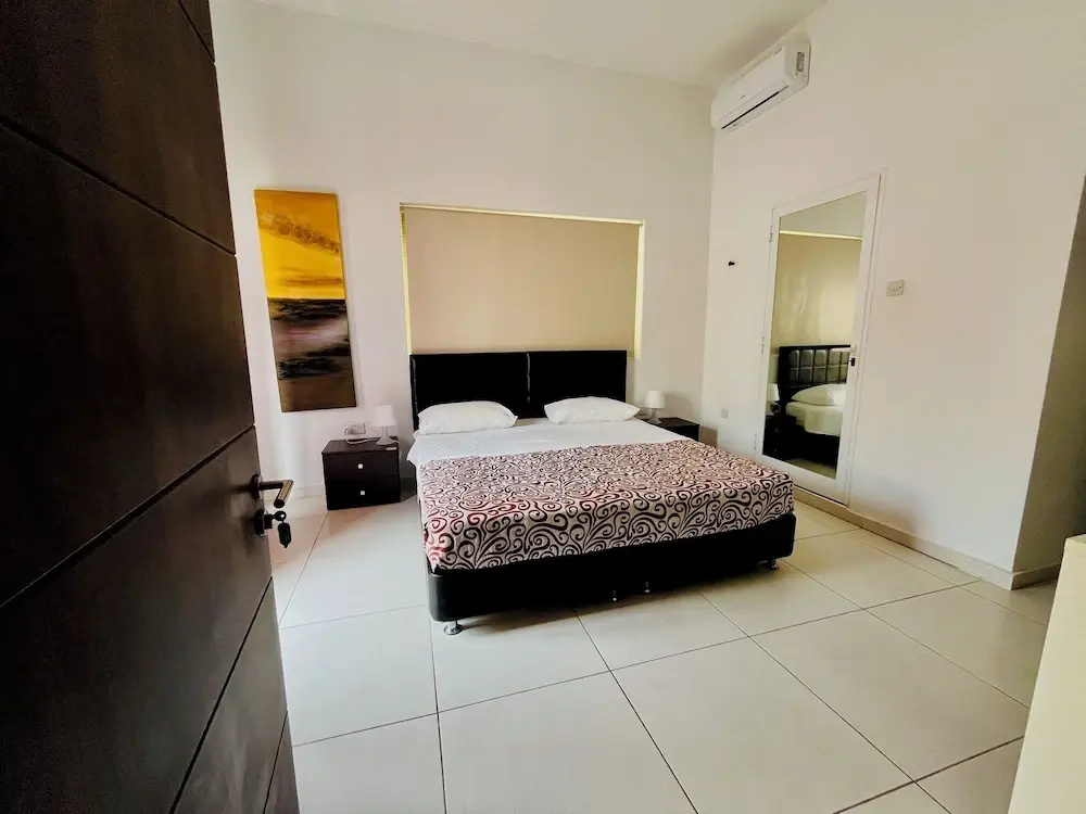 Standard Double room with balcony and with partial sea view (full double bed)