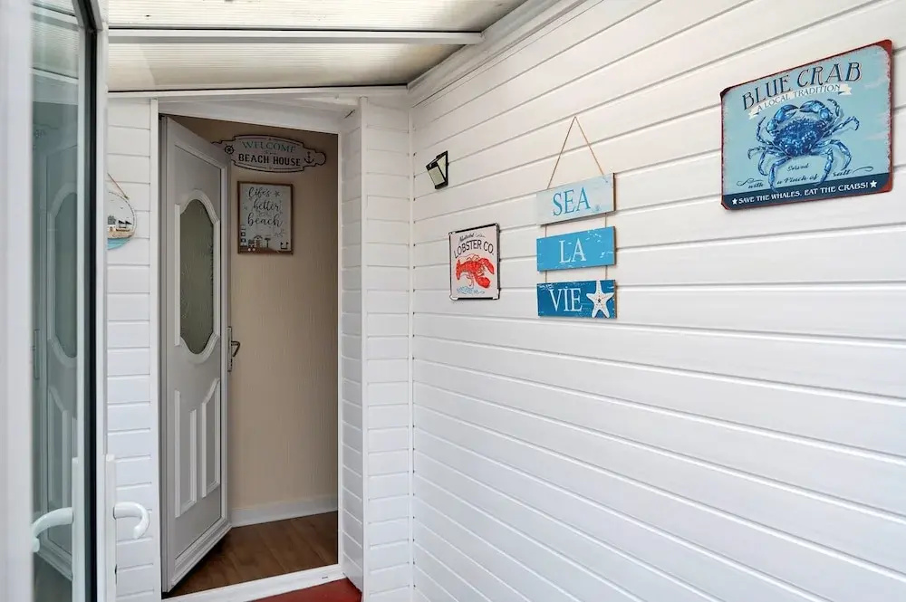 Seaside Getaway in Kinmel Bay, No Deposit