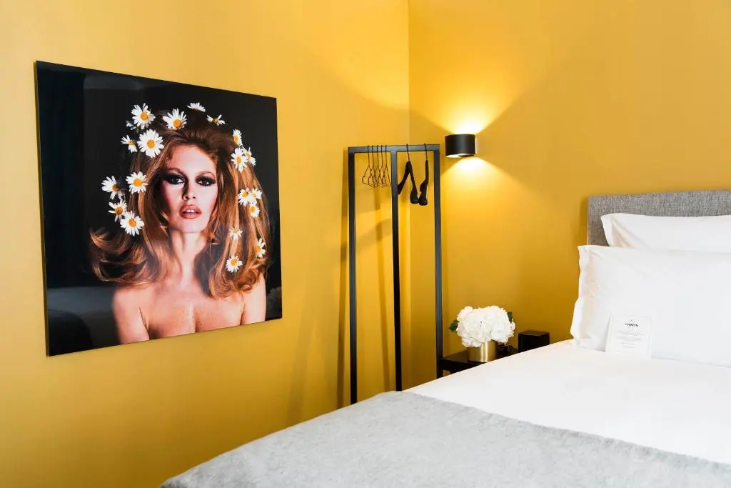 Superior Double room with balcony (full double bed)