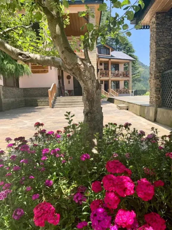Mahasu House