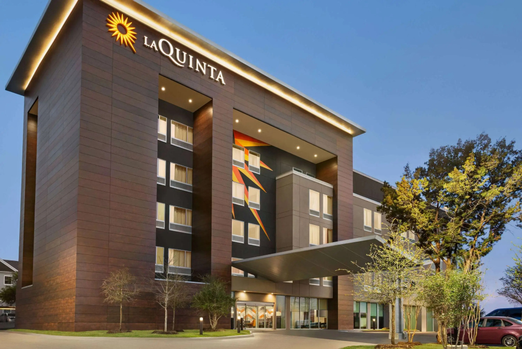 La Quinta Inn & Suites By Wyndham Austin South