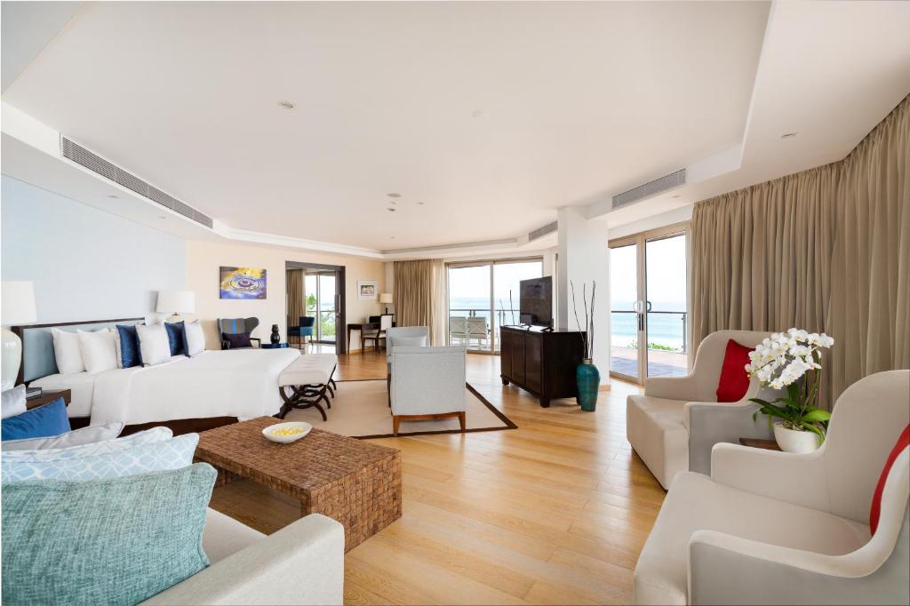 Double-Six Luxury Hotel Seminyak