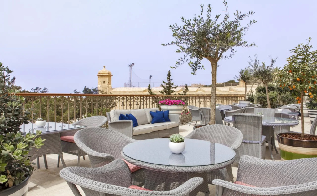 Balcony & Terrace