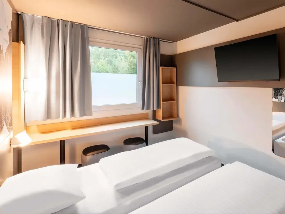 Double room (twin beds)