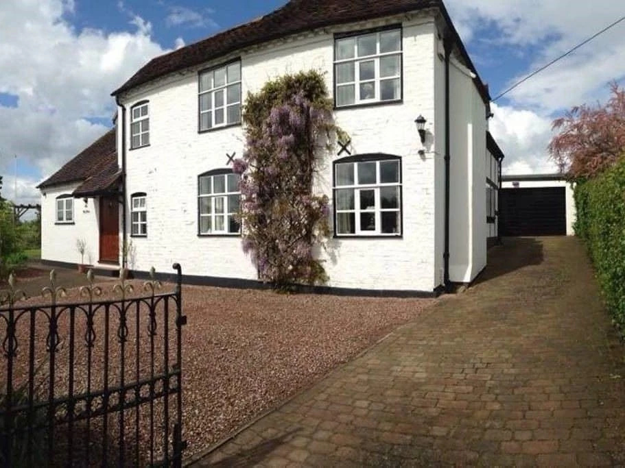 The Rag House