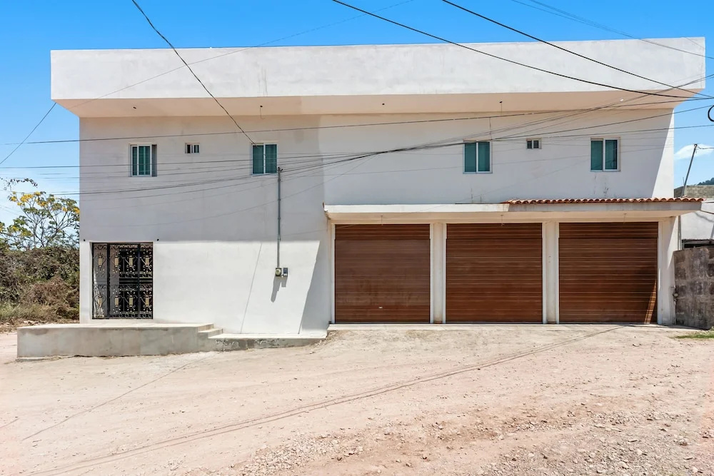 Casa Nacho Hotel by Monyxbnb