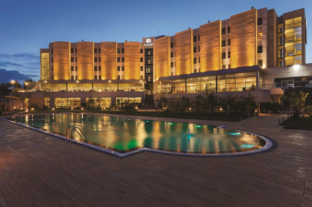1 Bedroom Double Suite (full double bed)