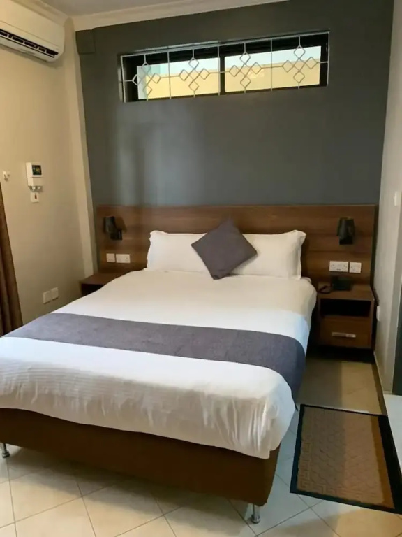Deluxe Double room with mountain view (full double bed)