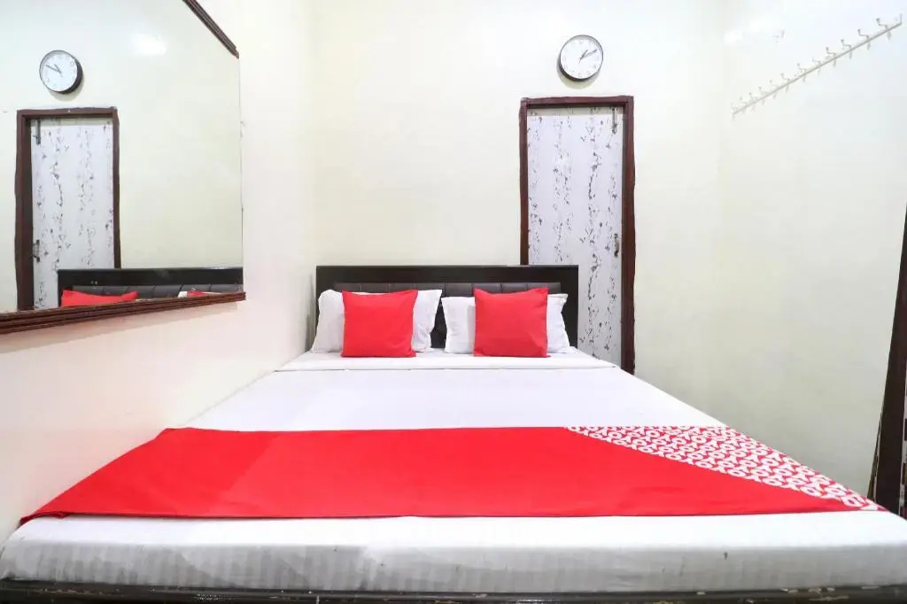 Appna Ghar Hotel by OYO Rooms