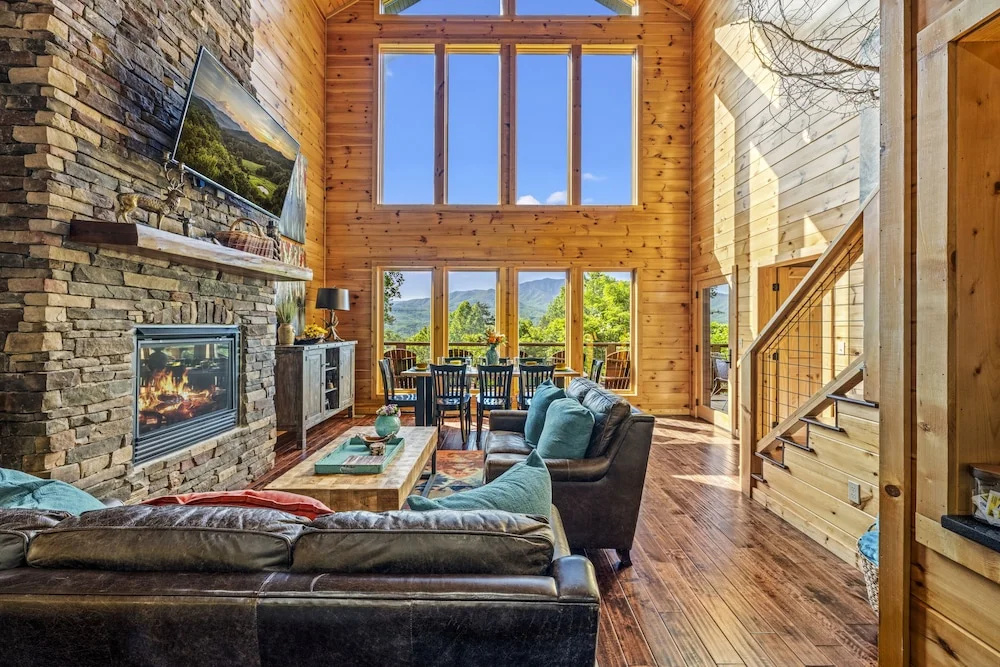 A Tree Top View 3 Bedroom Home