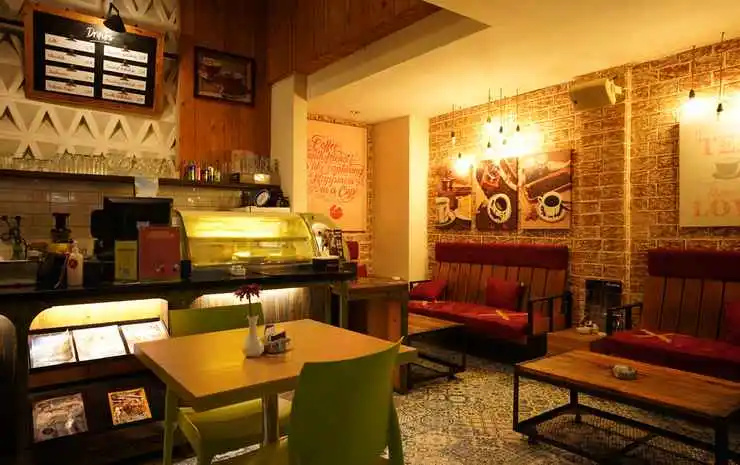 Food & Beverage