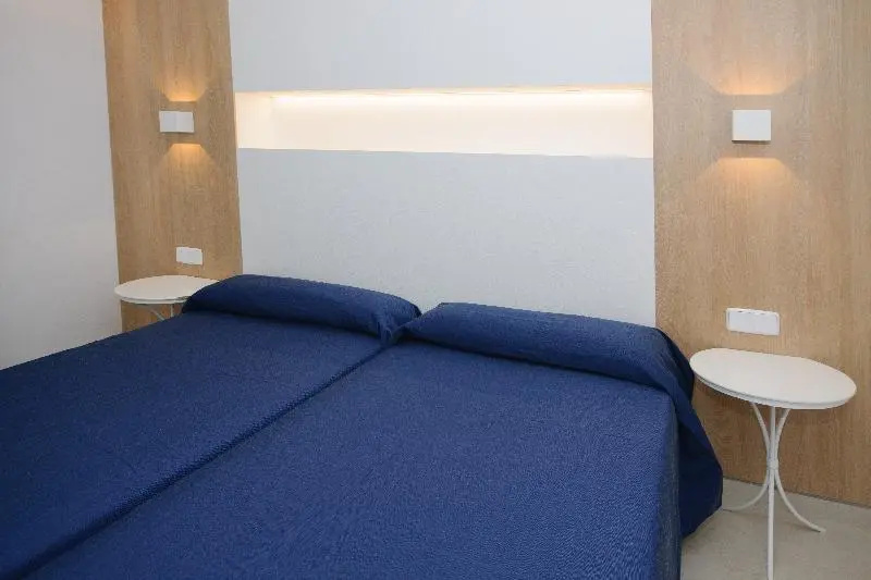 Poniente Playa Aparthotel - Chambres