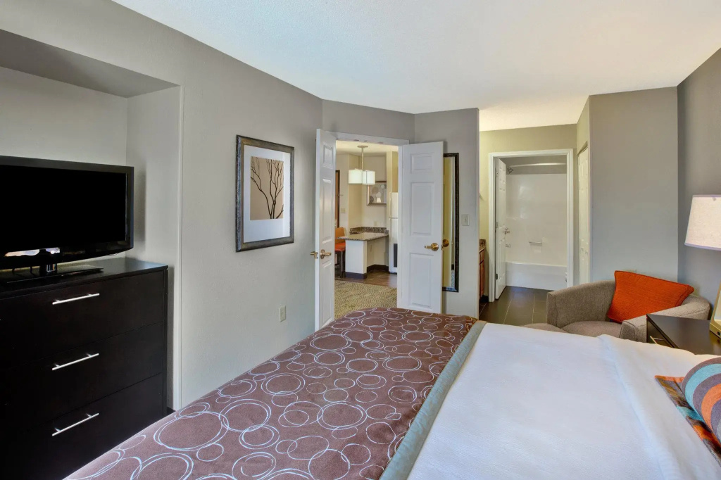 Staybridge Suites - Louisville - East by IHG - Chambres