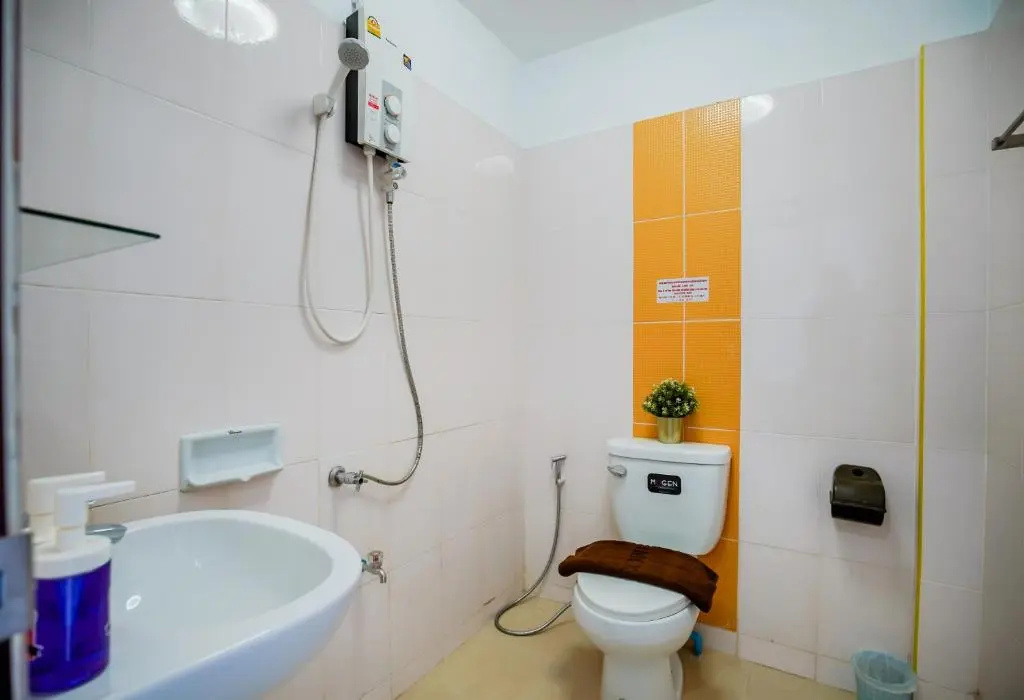 Khaleej Mass Hotel Patong - Chambres