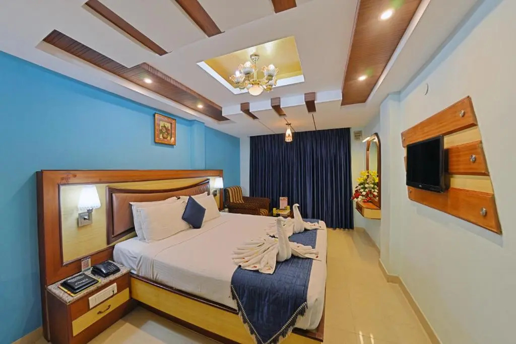 Deluxe Double room (full double bed)