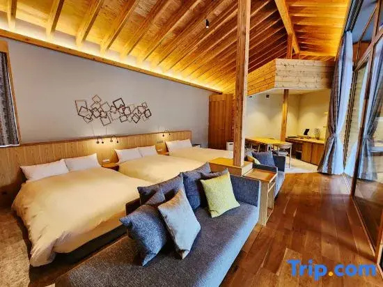 Triple Suite