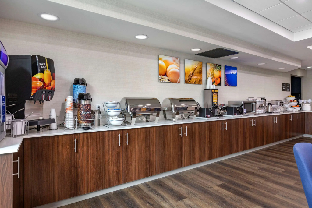 Food & Beverage