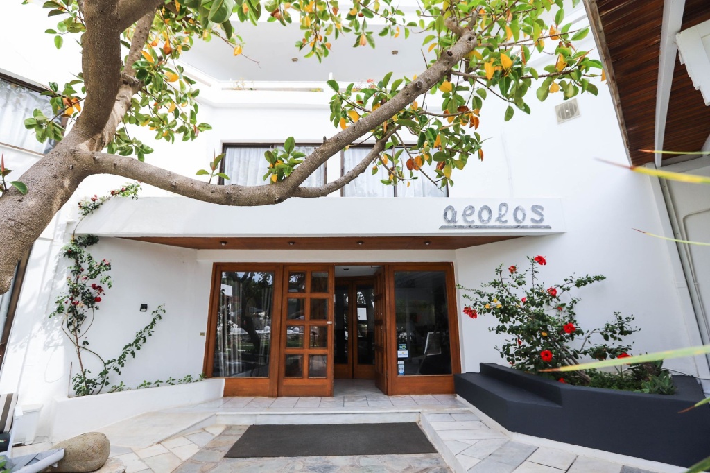 Aeolos Bay Tinos