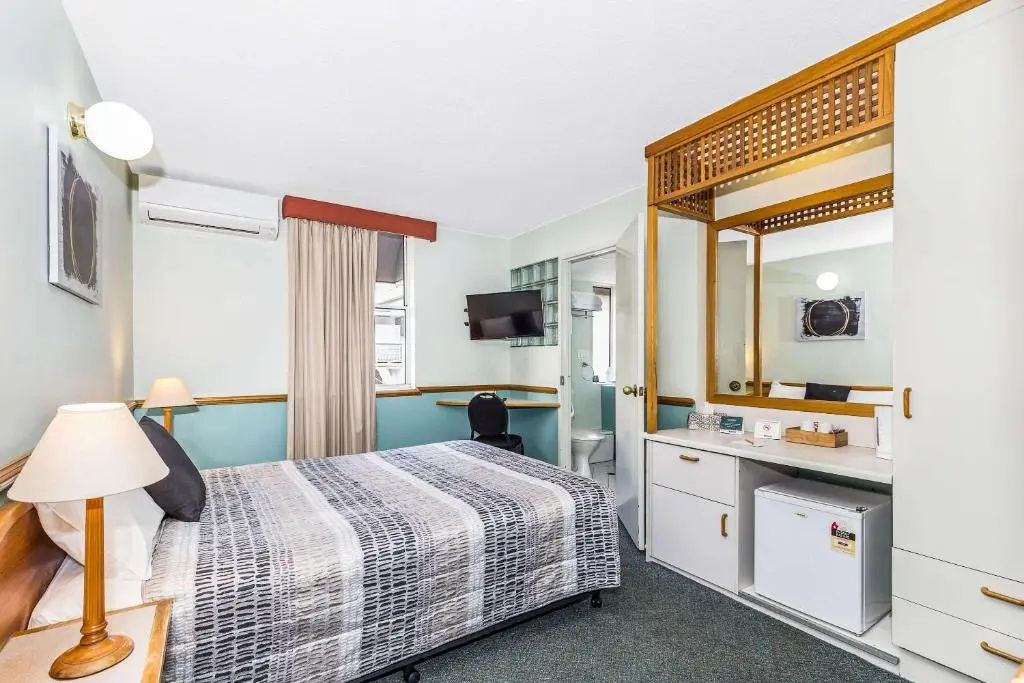 Standard Double room (full double bed)