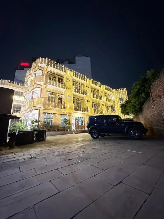 Sahani Hotel