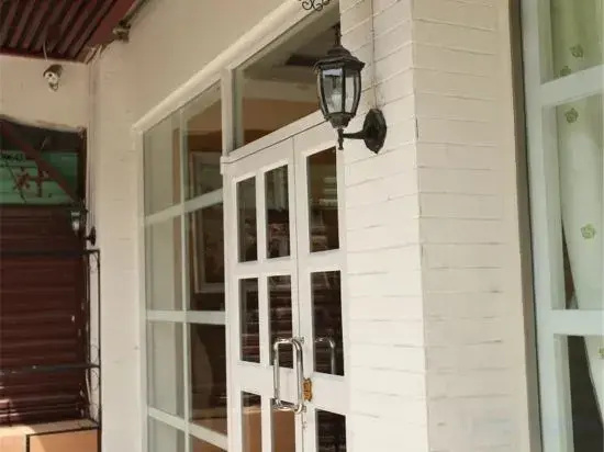 promise french Inn