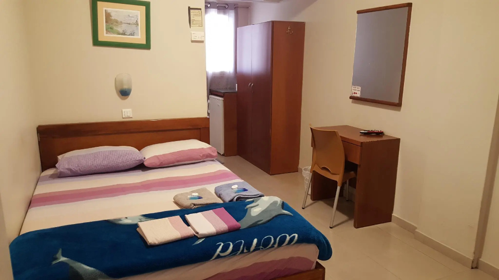 Standard Double room (full double bed)