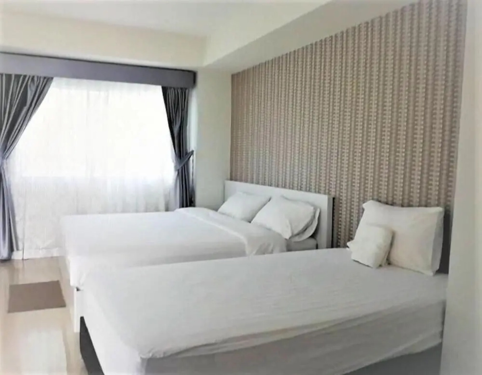 Deluxe Triple room with balcony