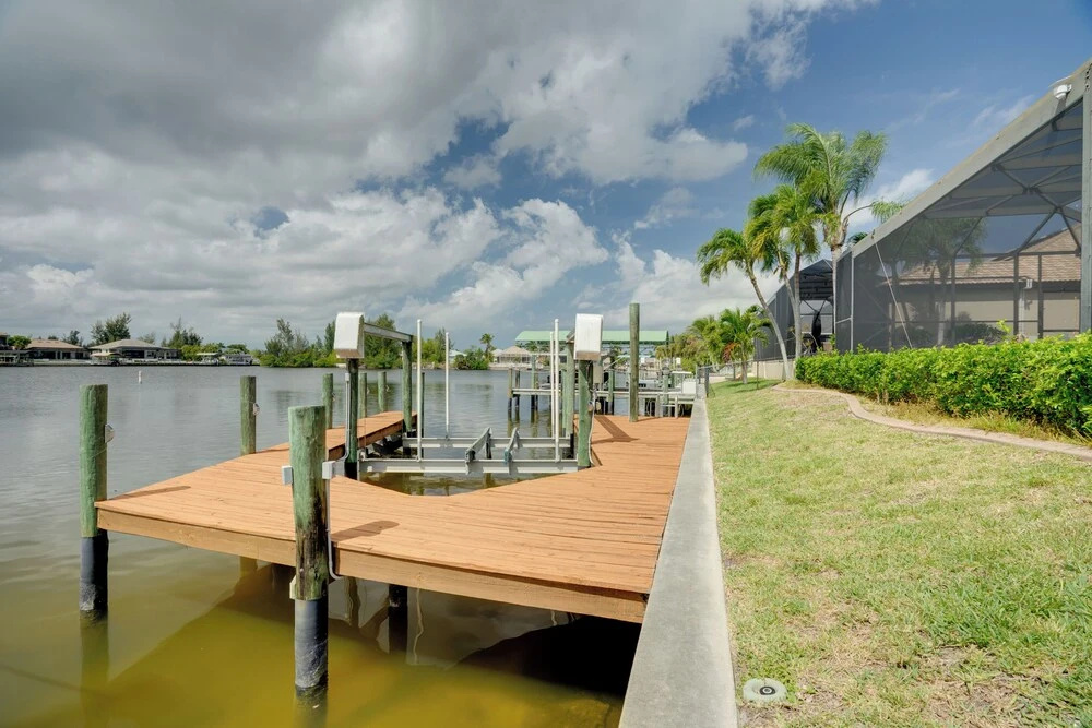 Cape Coral Lakefront Living! Home w/ Pool, Lanai