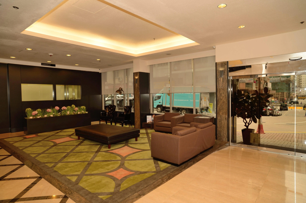 Lobby & Reception