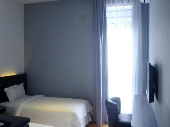 My Dream Hotel