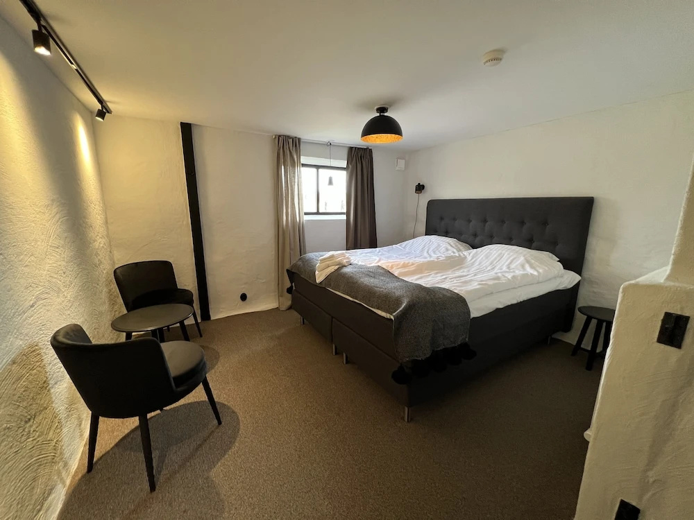 Grand room