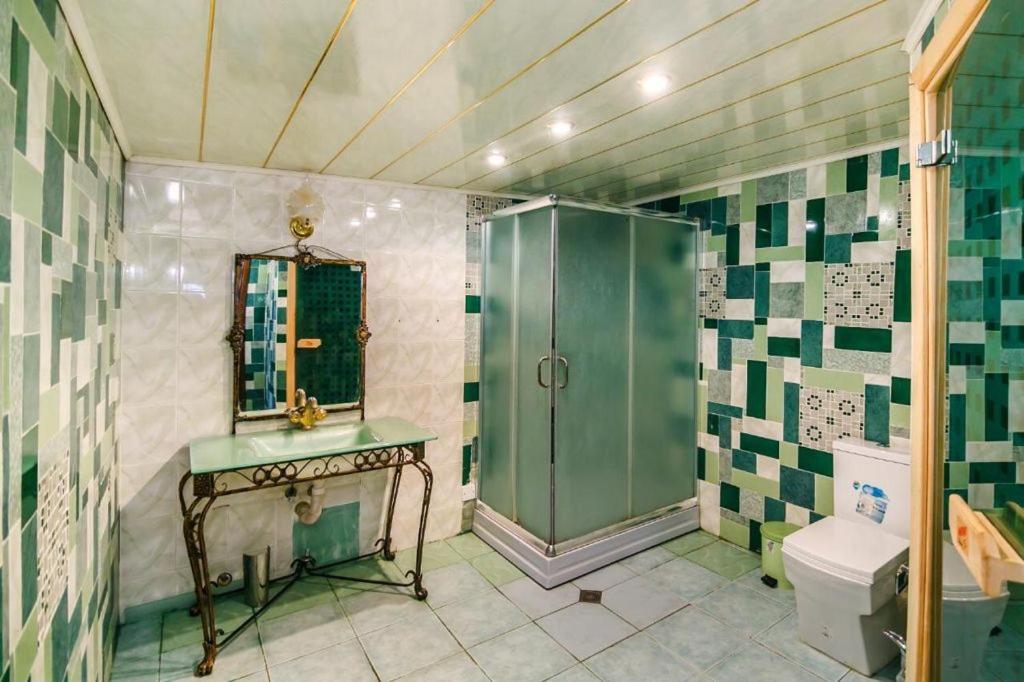 Коттедж с 4 комнатами в Baku Nizami Street Triplex 4 bedroom
