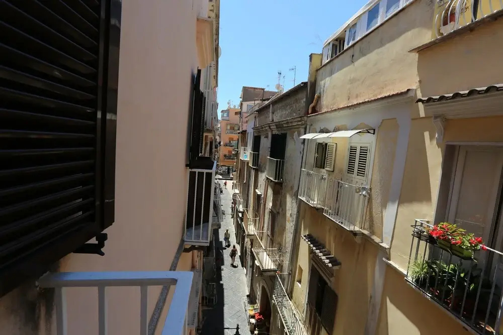 Il Viaggiatore Via Indipendenza 2