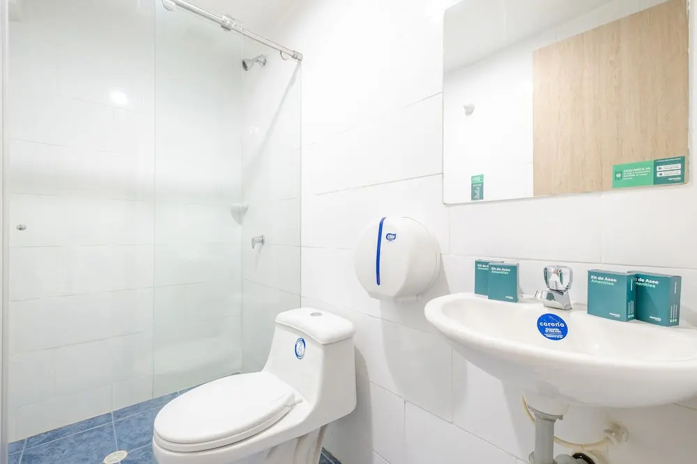 Hotel Metropolitana Plaza - Chambres