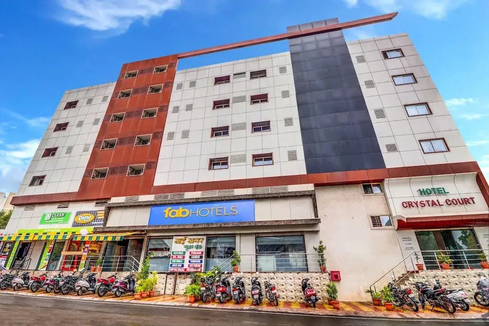 Crystal Court Inn by Fabhotels
