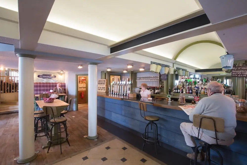 Crown Hotel Stamford - Général