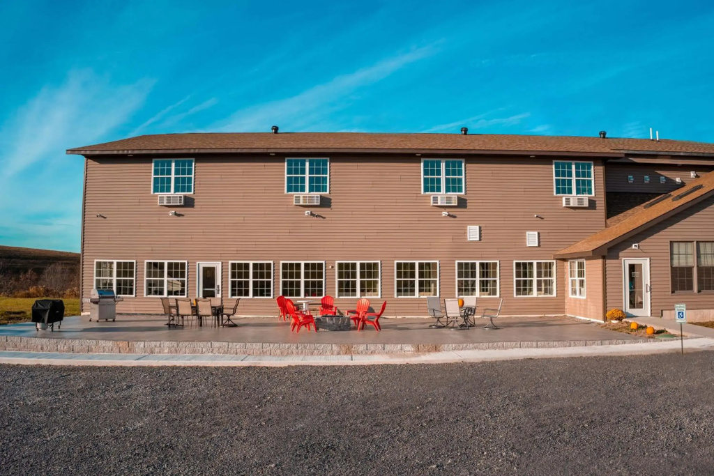 Allen Lake Resort