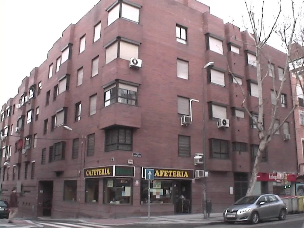Hispania Residence - Hostel