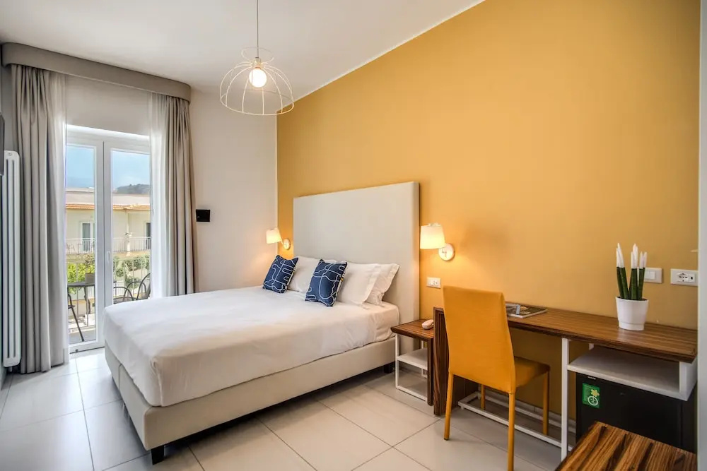 Standard Double room with balcony and with view (full double bed)
